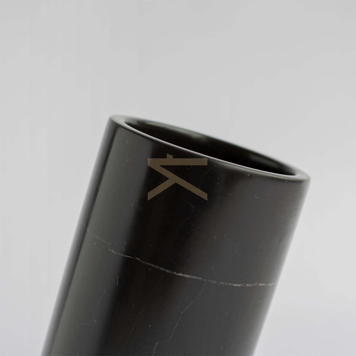 Black Marble Wine Cooler Kiwano