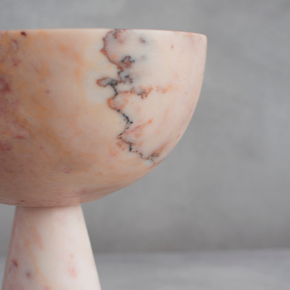 Pink marble pedestal bowl XL with modern curved design