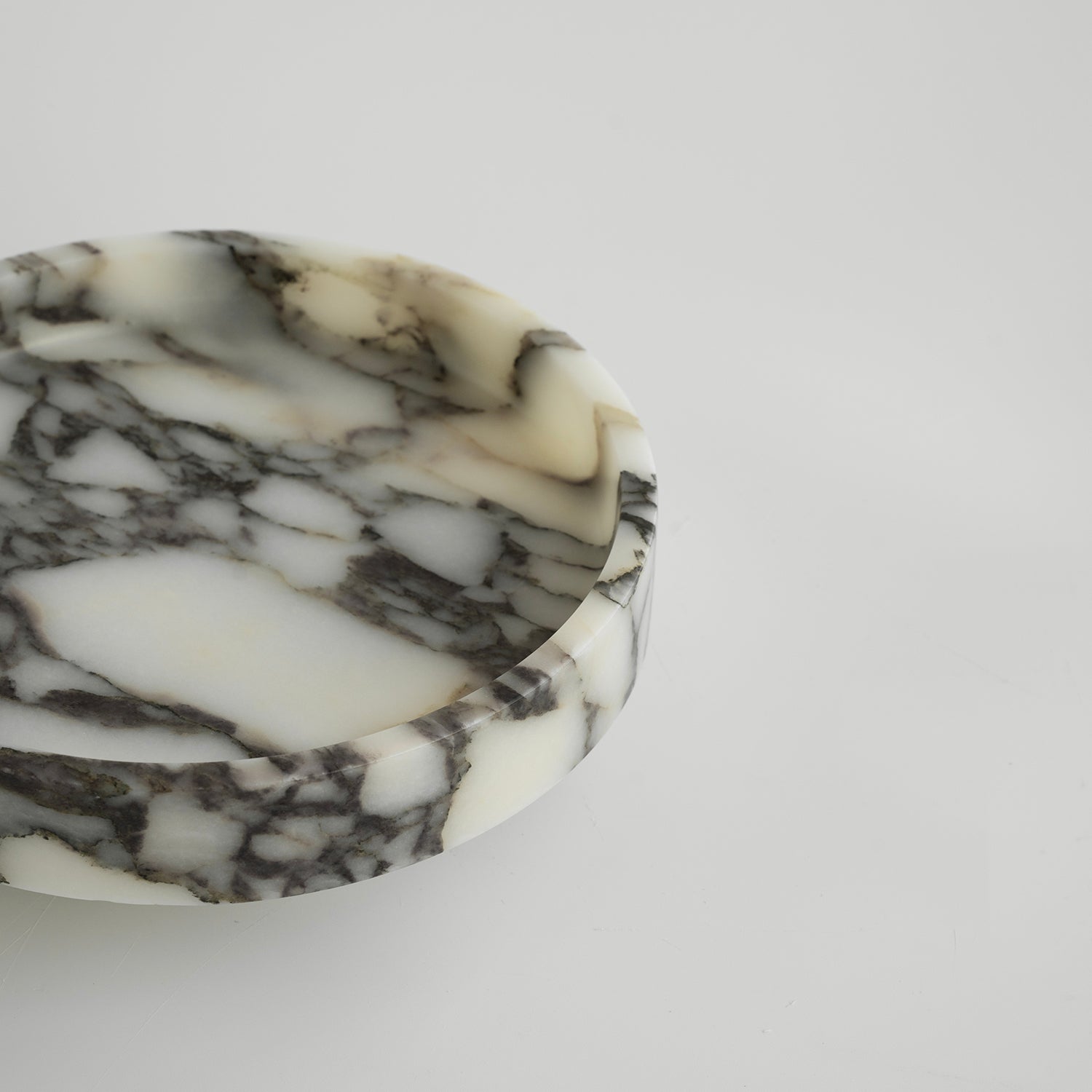 'CYCLO' CALACATTA MARBLE BOWL