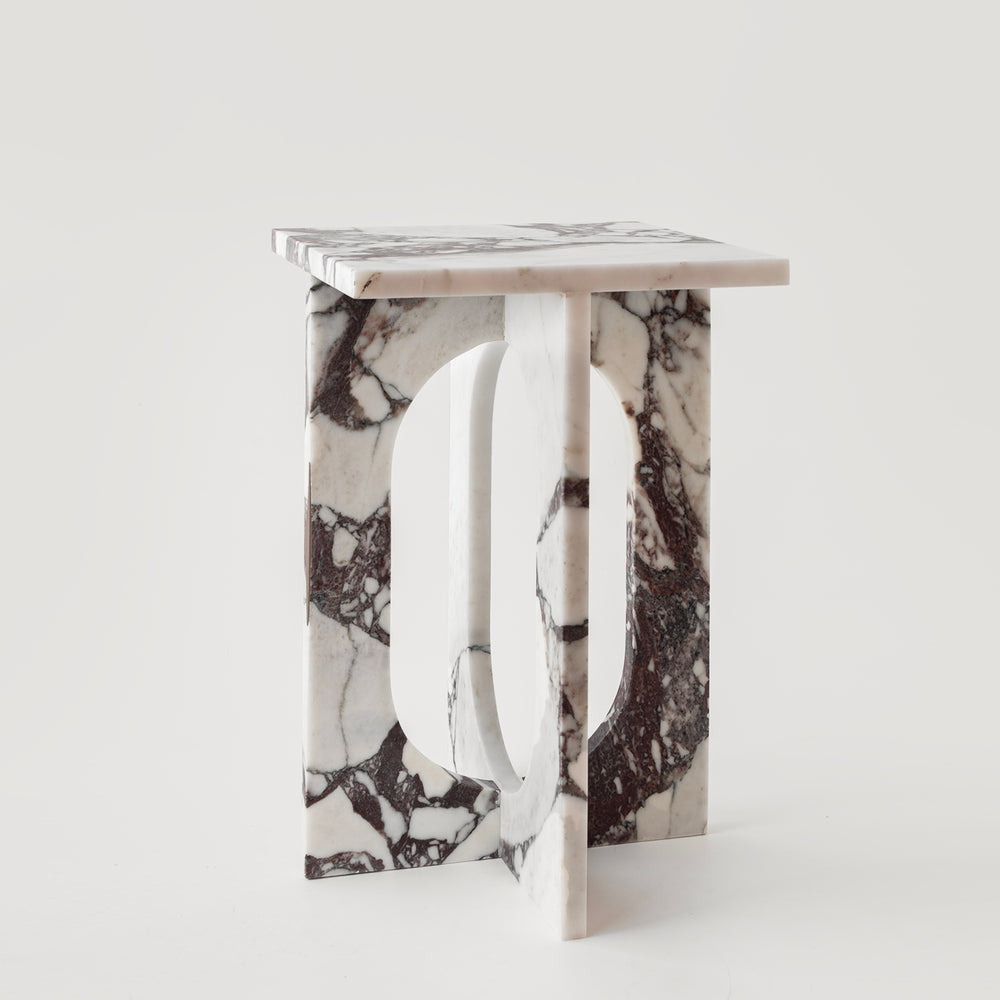 BOND Side Table – Calacatta Marble Side Table for Home Use
