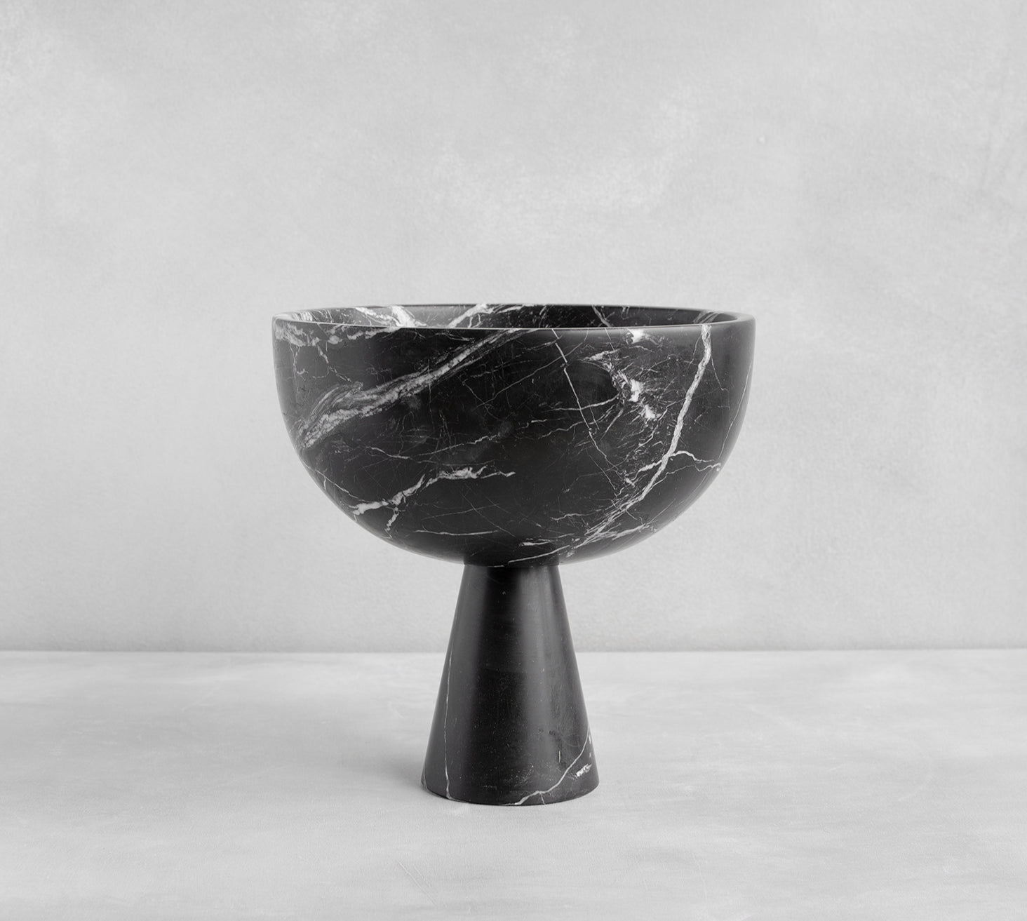 BLACK MARBLE PEDESTAL BOWL XL  |  SAMPLE SALE