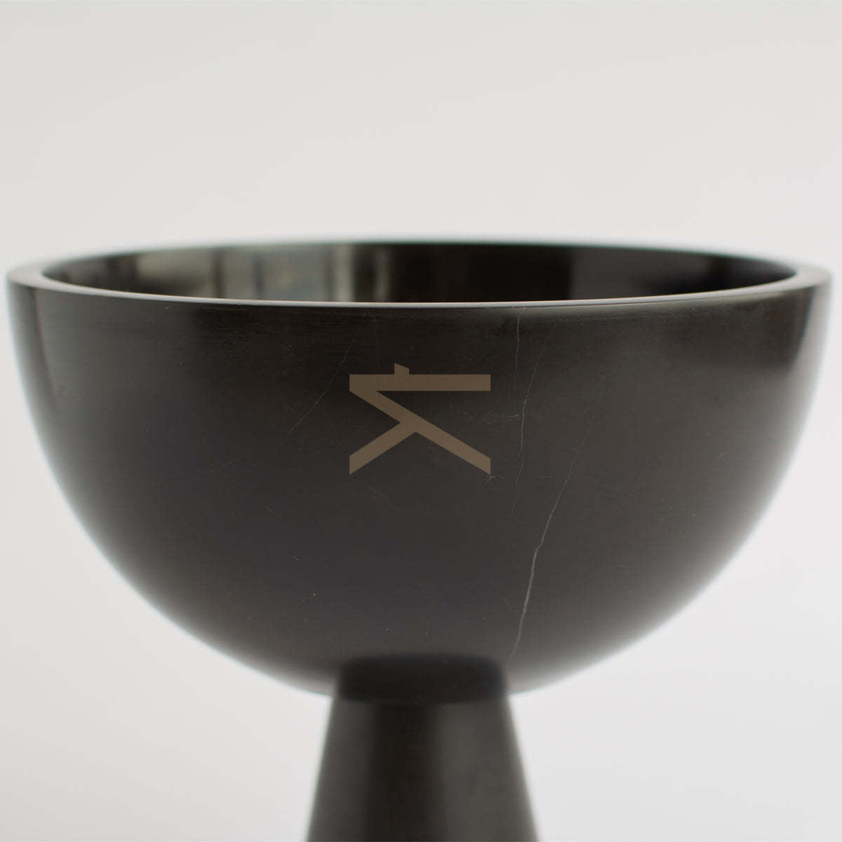 BLACK MARBLE PEDESTAL BOWL LARGE | no vein