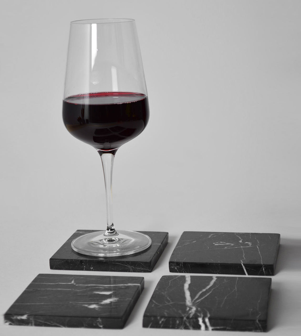 BLACK MARBLE SQUARE COASTERS - [Kiwano_Concept]