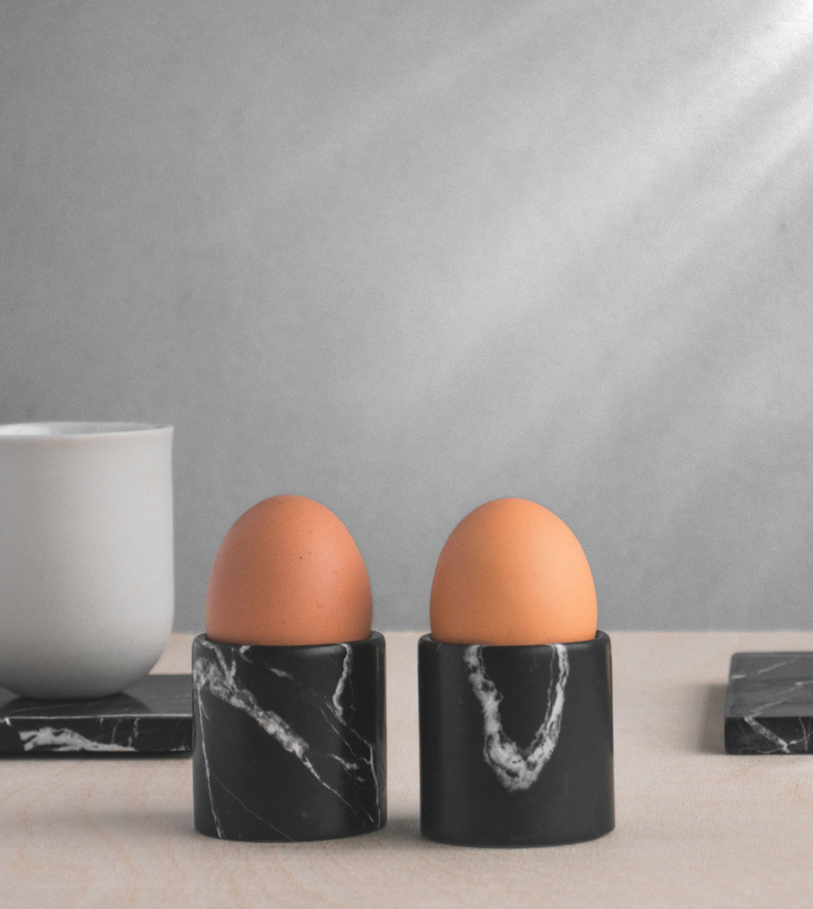 BLACK MARBLE EGG CUP SET - [Kiwano_Concept]