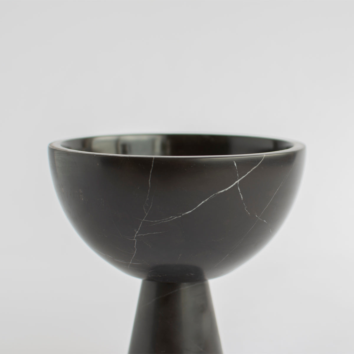 BLACK MARBLE PEDESTAL BOWL MEDIUM | no vein